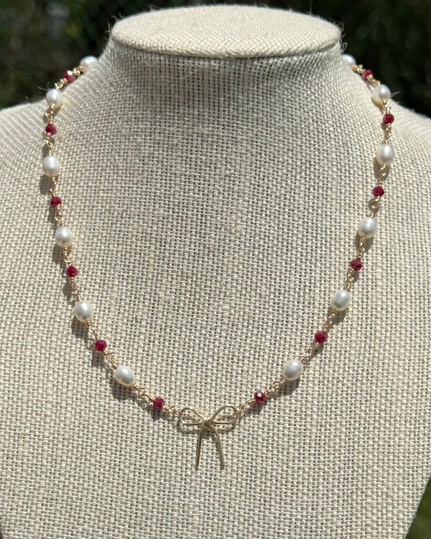 Pearls & bows