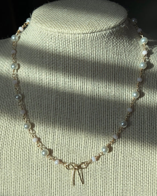 Pearls & bows