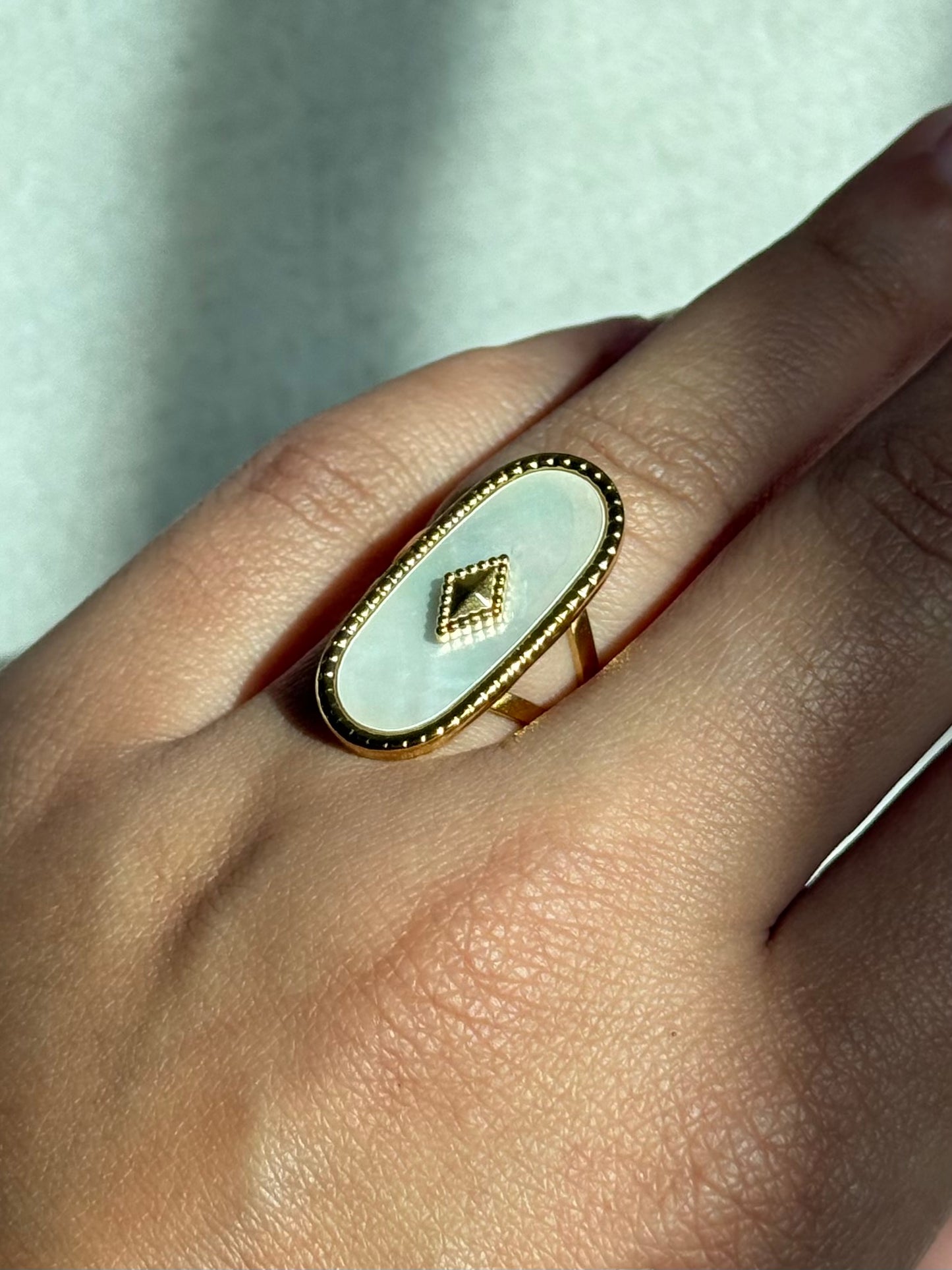 Nacar ring